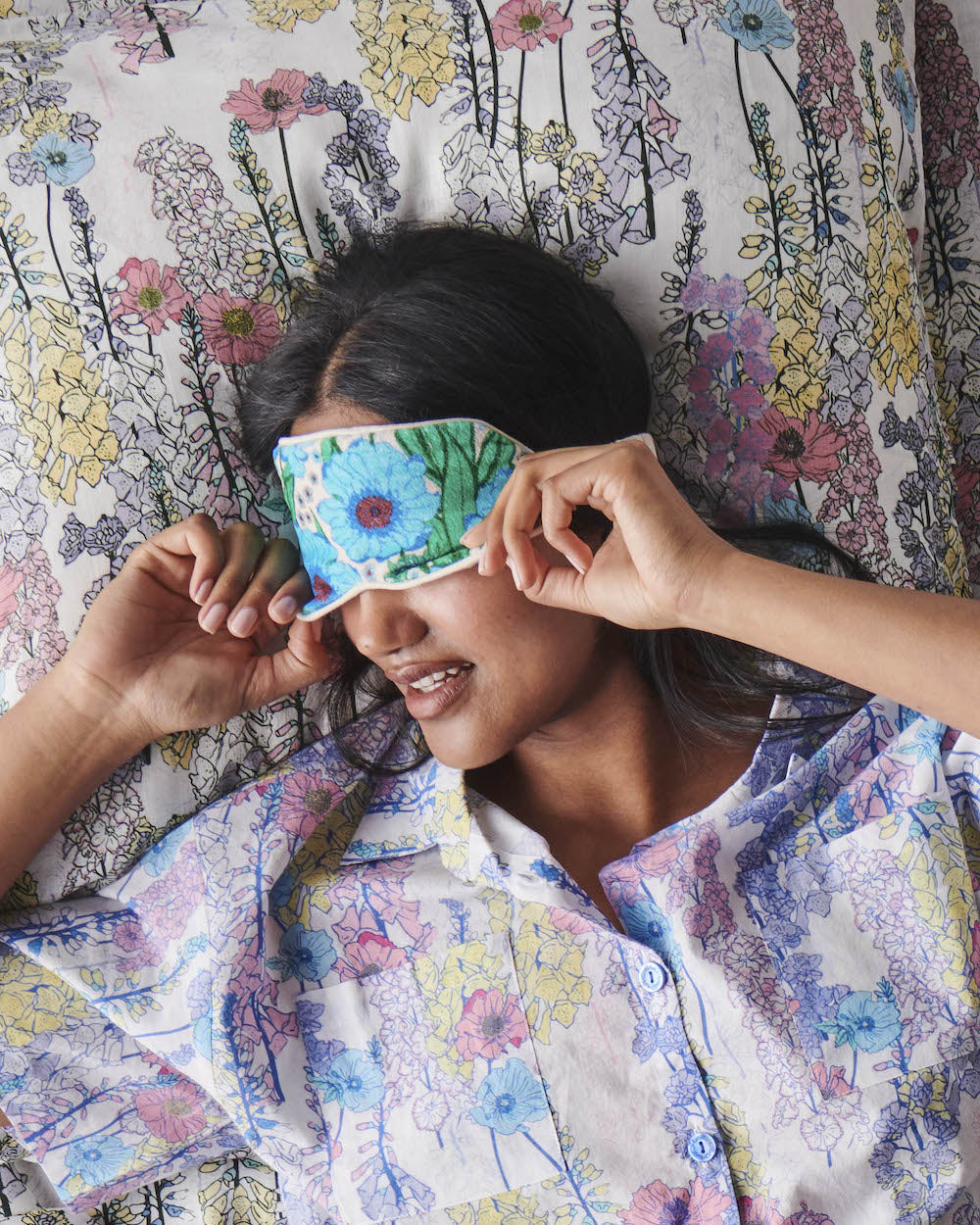 Kip & Co Tumbling Flowers Velvet Eye Mask