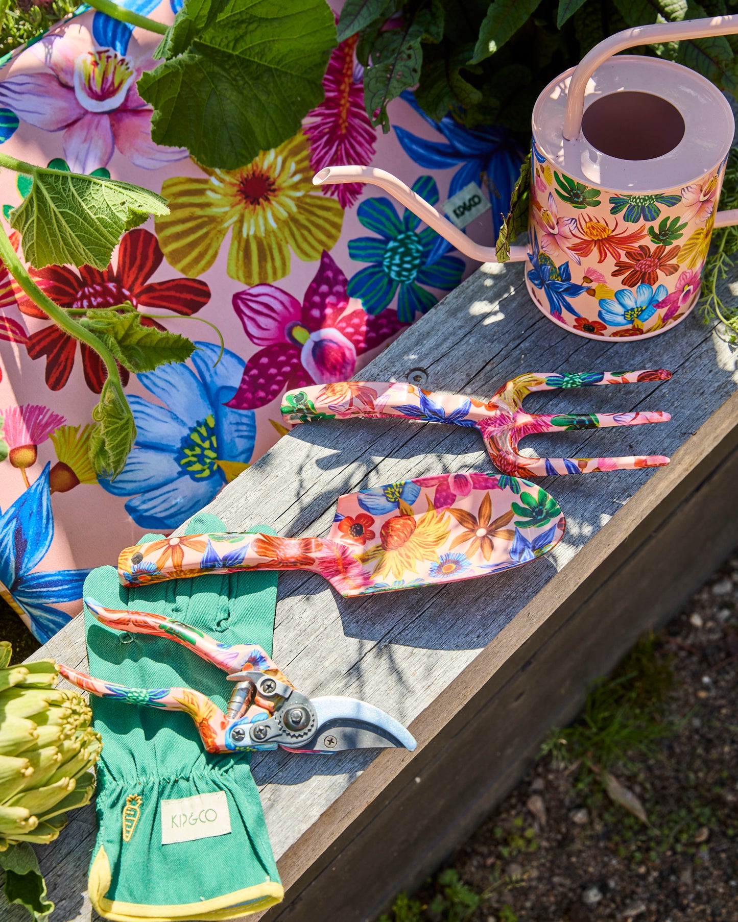 Kip & Co Wild Flowers in Bloom Garden Tools & Gloves Set