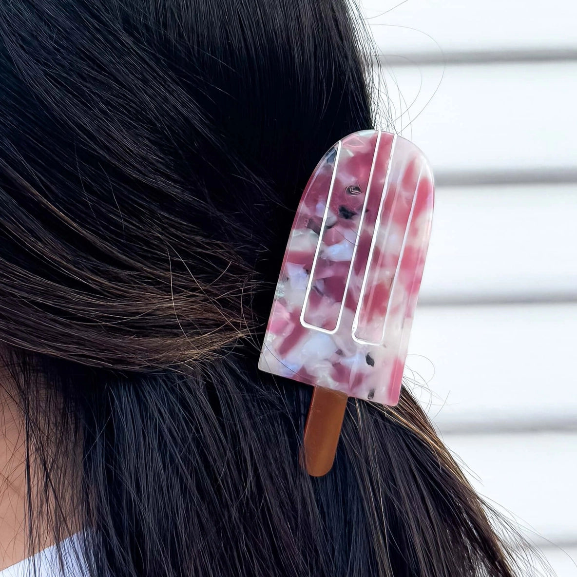 Jenny Lemons Strawberry Cream Paleta Hair Claw