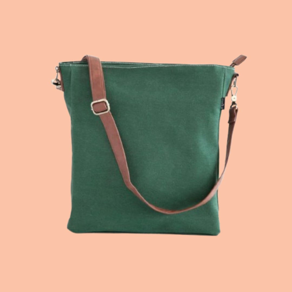 Maika City Sling Bag in Waxed Hunter Green