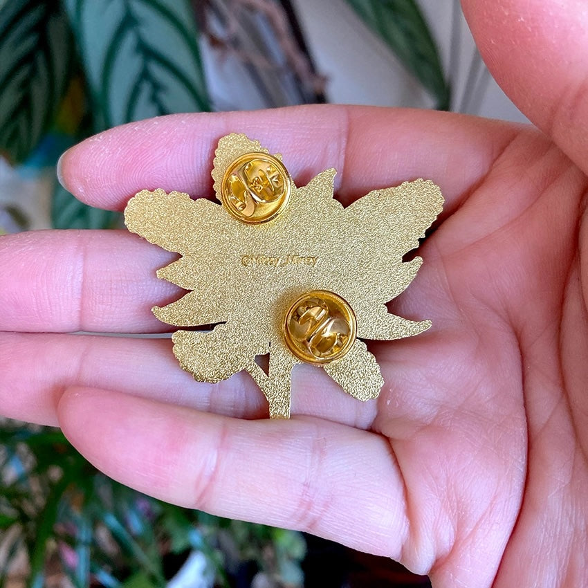 Missy Minzy Waratah Pin